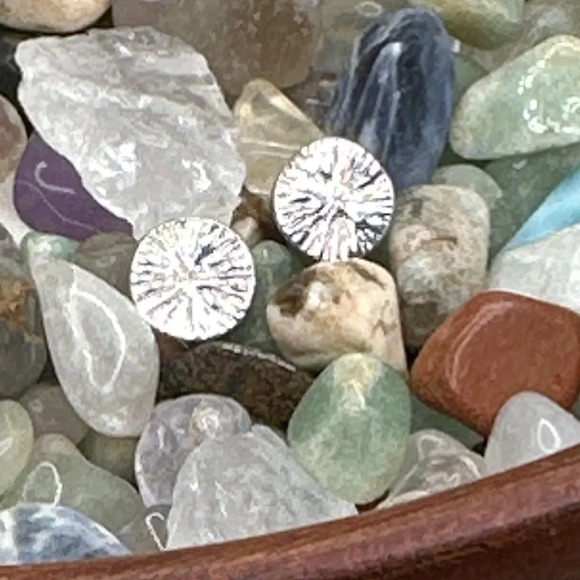 Tiny dots silver dainty coin stud earrings/ manifesting protection and wealth - Picture 1 of 4